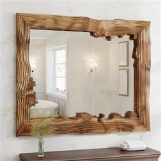 প্রাকৃতিক কাঠের ফ্রেমযুক্ত আয়না